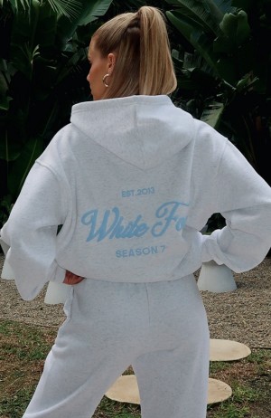 White White Fox Season 7 Oversized Women's Hoodie | PTZU-57693