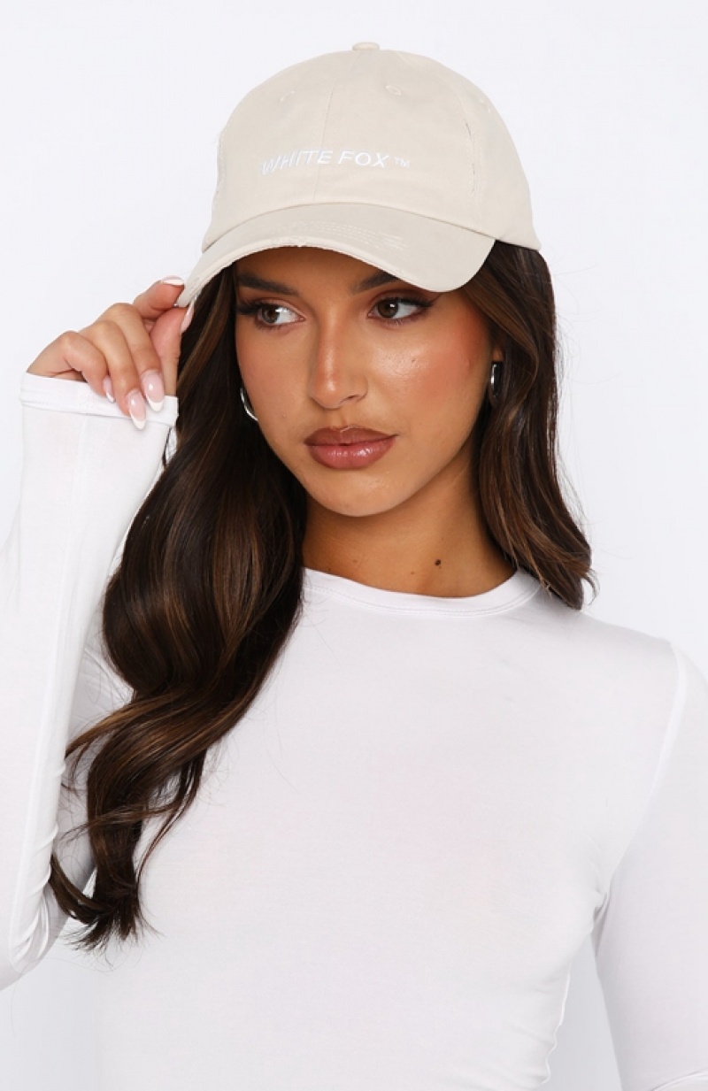 Beige White Fox Turn My Way Women's Hats | ZRFY-34021