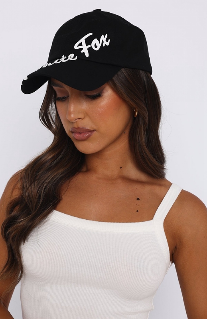 Black White Fox Deepest Desires Women's Hats | KZCD-27514