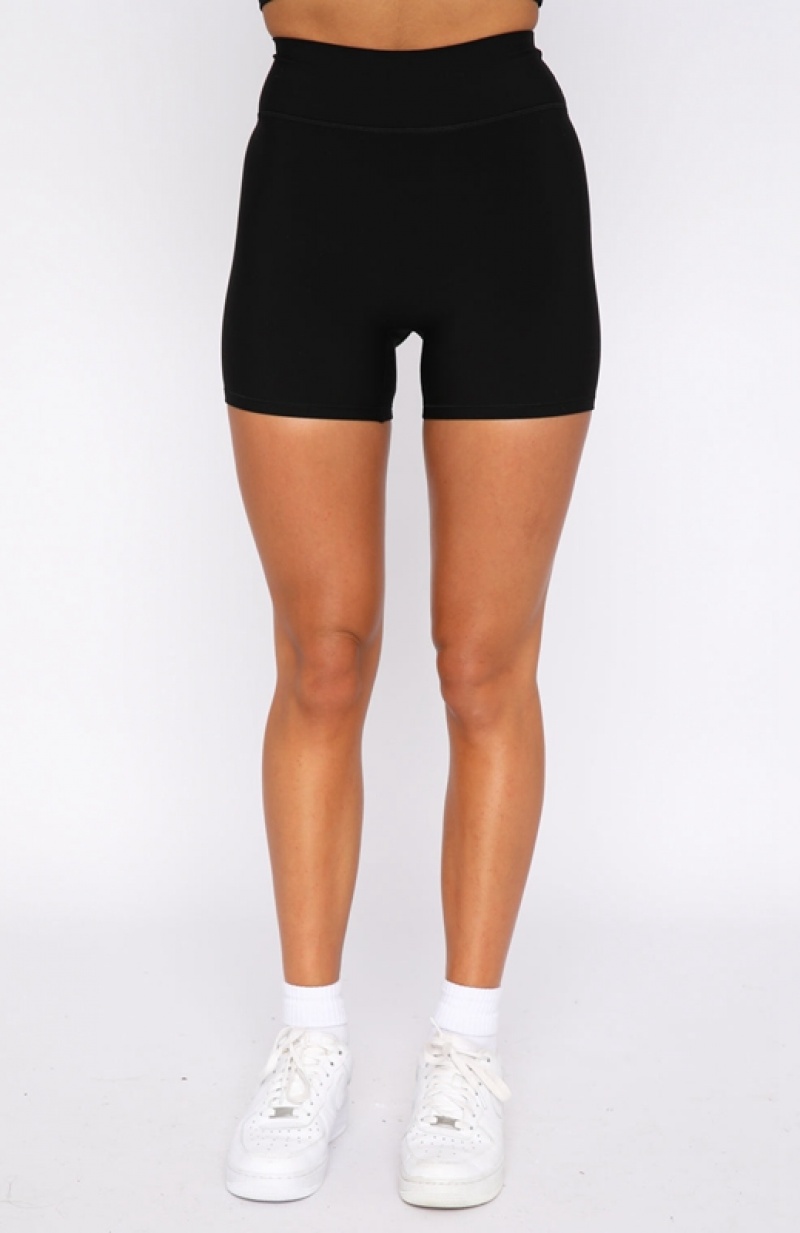 Black White Fox Keep Up High Waisted Women's Shorts | VEKG-73869