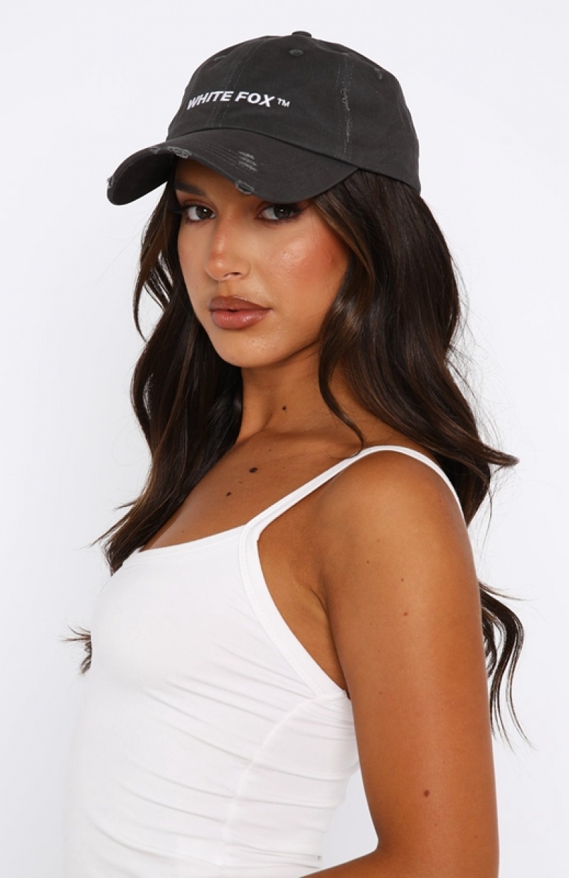 Grey White Fox Turn My Way Women's Hats | DGAL-20463