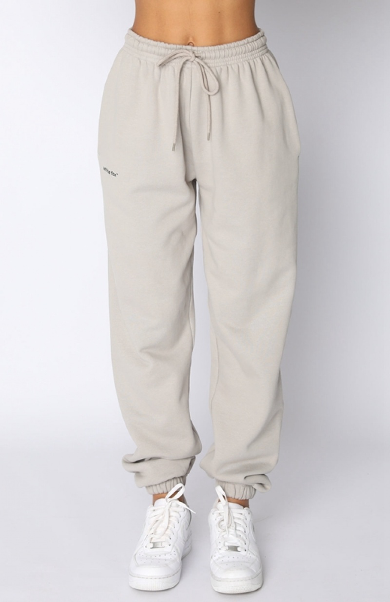 Light Brown White Fox Not An Issue Women's Sweatpants | ZPAV-71690