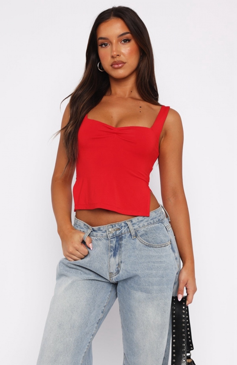 Red White Fox Taking Off Women's Tops | PDGQ-24689